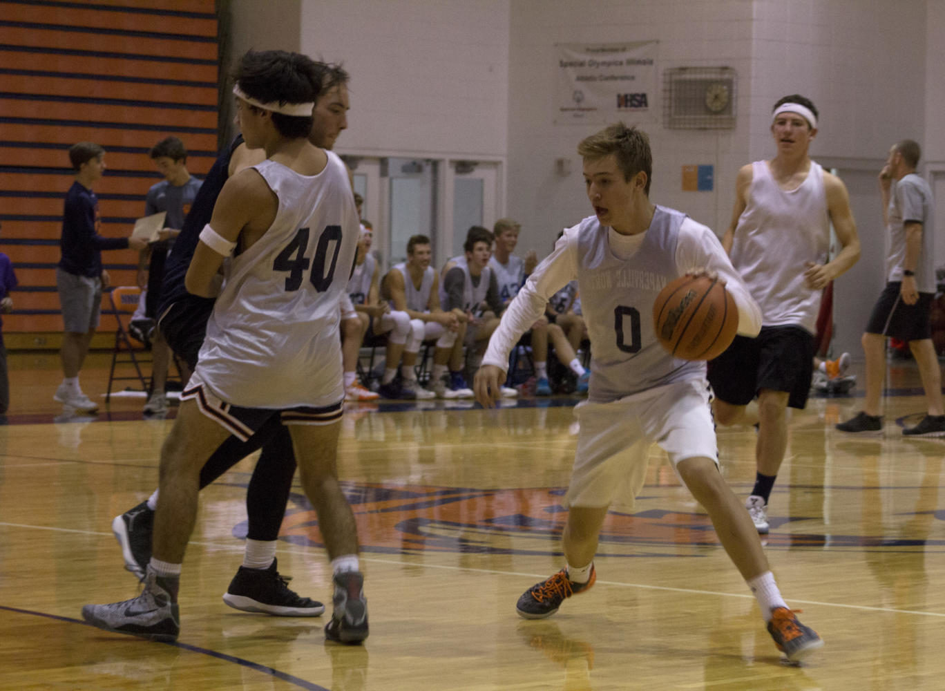 Photo slider: Student vs. Faculty basketball game
