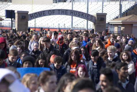 Naperville North students hold peaceful protest in solidarity with Parkland, Fla.