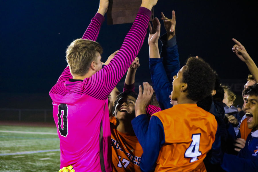 Huskies Boys soccer now two wins away from three-peat state win