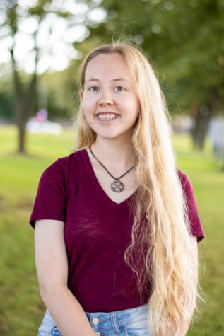 Photo of Ellen Yandel