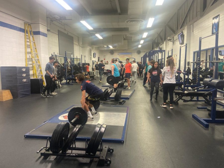 Popularity of Strength and Performance class raises issues for weight room