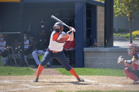 Huskie softball falls in a close game