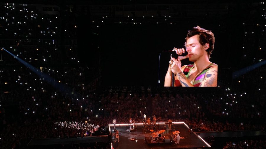 Harry Styles performing his song “Matilda” at night three in Chicago